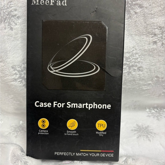 meefad Other - MeeFad Black IPhone 15 Smartphone Case
